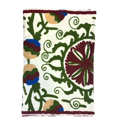 Maison Margaux Noël Suzani Table Runner In Green