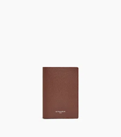 Le Tanneur Grained Leather Passport Holder In Brown