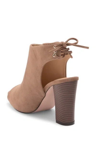 Chase & Chloe Chase And Chloe Marcy Cutout Bootie In Brown