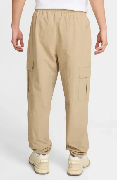 Nike Club Woven Cargo Pants In Brown