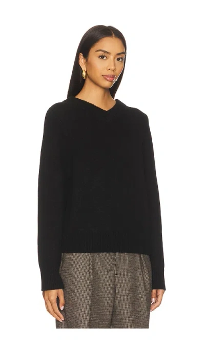 Soft Goat Chunky V-neck Sweater In Black