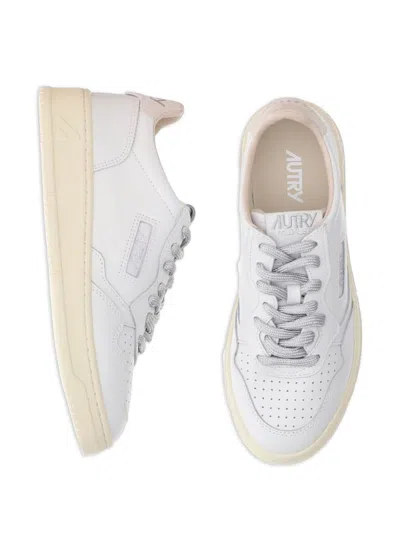 Autry Medialist Low Leather Sneakers In White