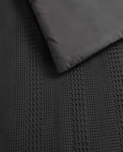 Kenneth Cole Variegated Waffle Comforter Set In Black