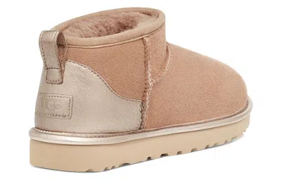 Ugg (wmns)  Classic Ultra Mini Shine 'beech Wood' In Brown
