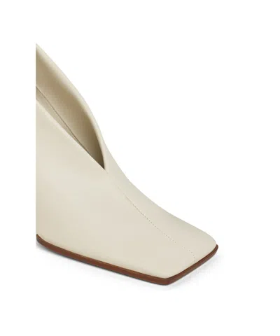 Alaïa Elegant 90mm Pumps In White
