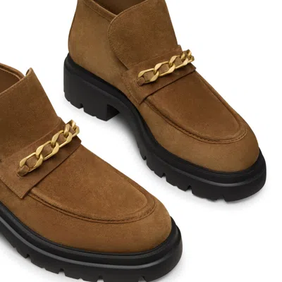 Stuart Weitzman Soluxe Husdon Chain-detail Boots In Brown