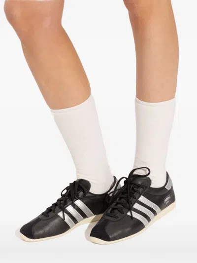 Adidas Originals Originals Paris Logo-detail Sneakers In Black