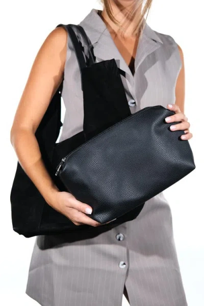 Forever & Always Shoes Orlitha Leather Shoulder Bag In Black