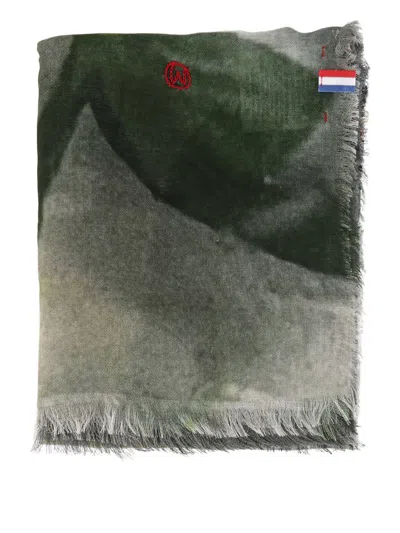 Talking Walls Scarfs In Green