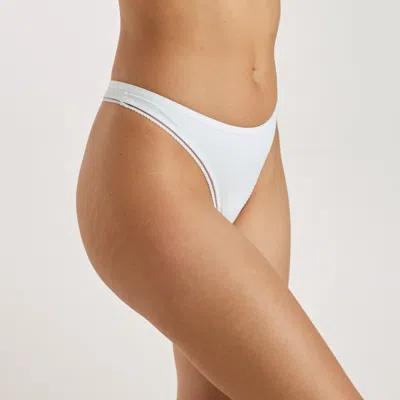 Lounge White In White