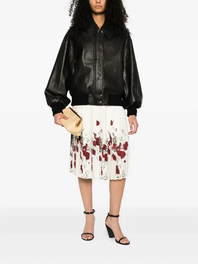 衣领细节皮夹克