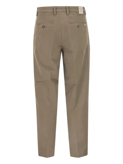 Re-hash Pleats Chino Trousers In Brown