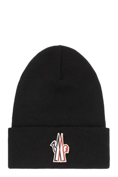 Moncler Grenoble Logo Patch Virgin Wool Beanie In Black