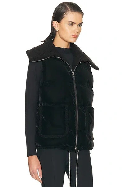 Varley Evie Puffer Vest In Black