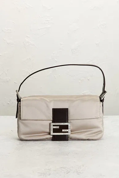 Pre-owned Fendi Satin Baguette Shoulder Bag In White
