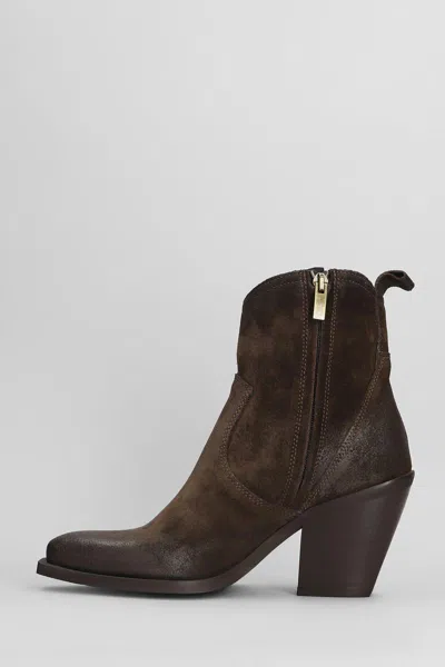 Metisse Texan Ankle Boots In Brown
