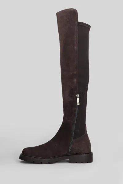 Carmens Brit Stretch Low Heels Boots In Brown