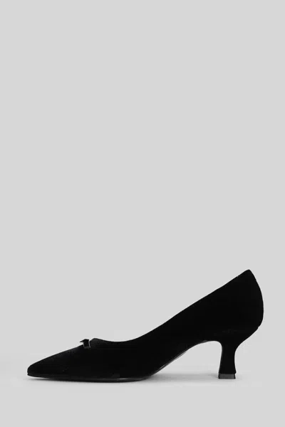 Isabel Ferranti Pumps In Black