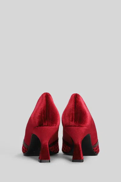 Isabel Ferranti Pumps In Red