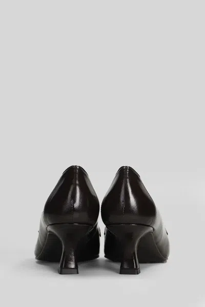 Isabel Ferranti Pumps In Brown