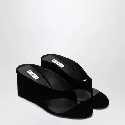 Alaïa Thong Mules With Wedge In Black Velvet In Black