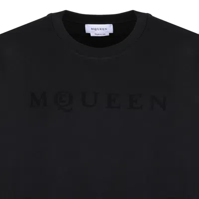 Alexander Mcqueen Logo Printed Crewneck Sweatshirt In Black
