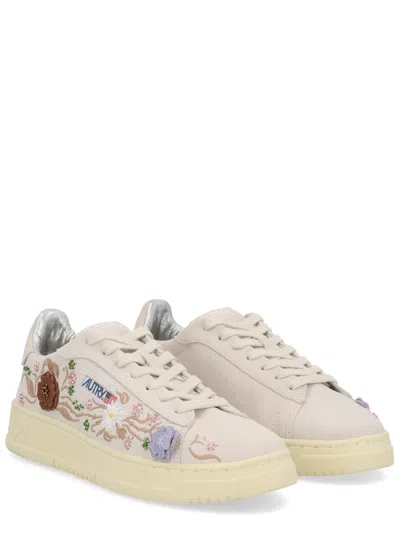 Autry Dallas Low Floral Sneaker In Neutral