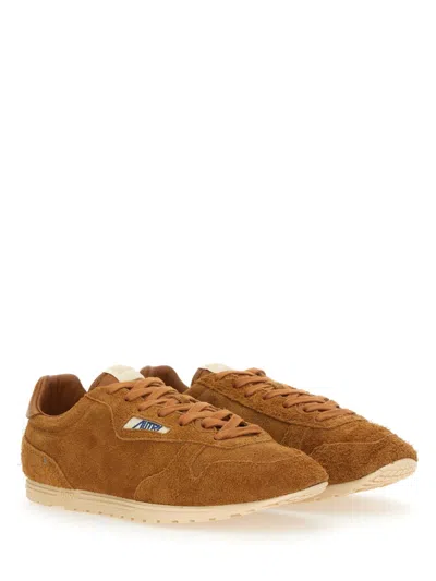 Autry Windspin Sneakers In Beige Suede In Brown