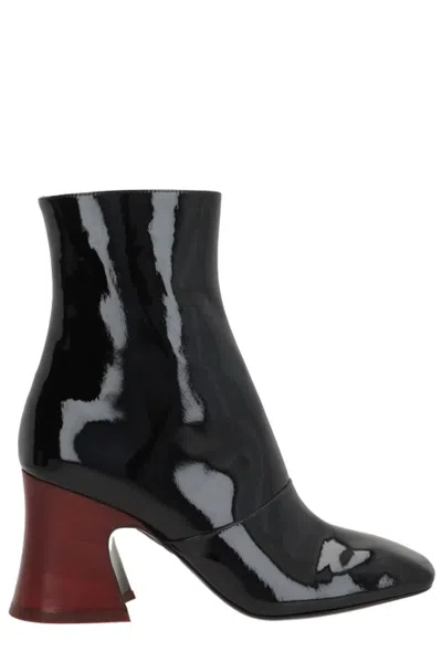 Chloé Black Leather Ankle Boot In Black