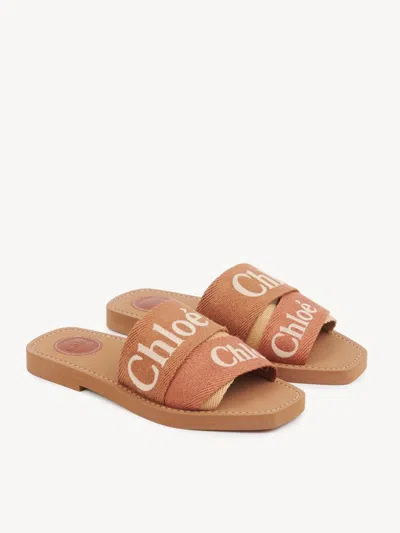 Chloé Caramel Linen Woody Slippers In Brown