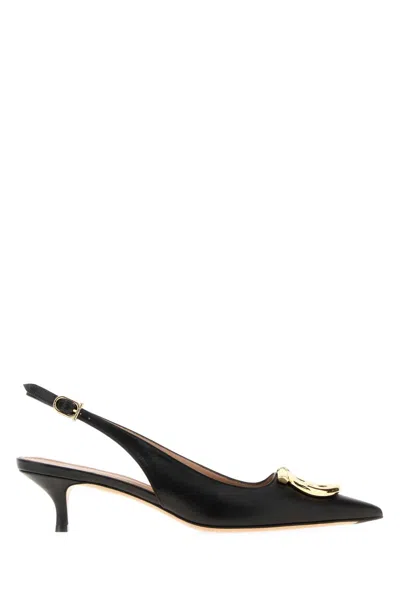 Ferragamo Black Leather Sara 40 Pumps In Black