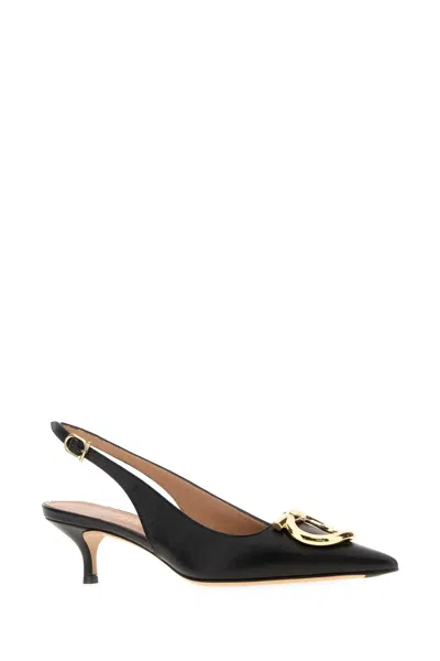 Ferragamo Black Leather Sara 40 Pumps In Black