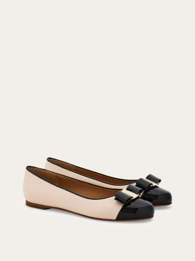 Ferragamo Round Toe Ballerina Shoes With Bow Detail In Pink