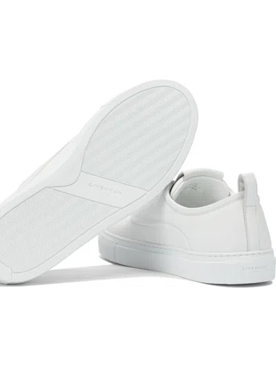 Givenchy Stylish Sneakers With Pull Tab And Round Toe In White