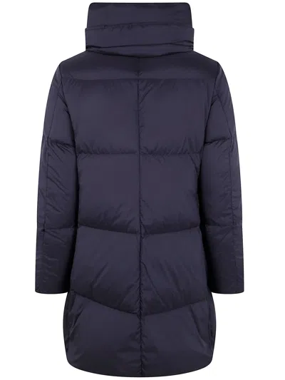 Herno Streamlined Black Jacket With Tailored Fit And Minimalist Design In Blue