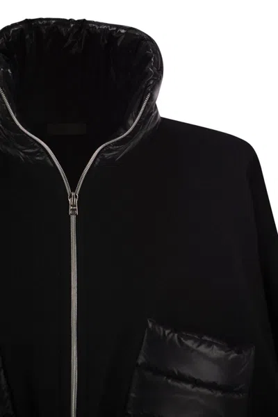 Herno Resort Poncho In Wool And Cashemre With Ultralight Nylon Details In Black