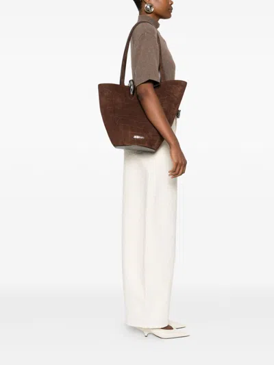 Jacquemus Le Bambola Moyen Bucket Bag In Brown