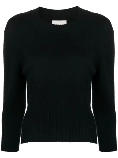Loulou De Saison "mora" Lds Cropped Sweater In Black
