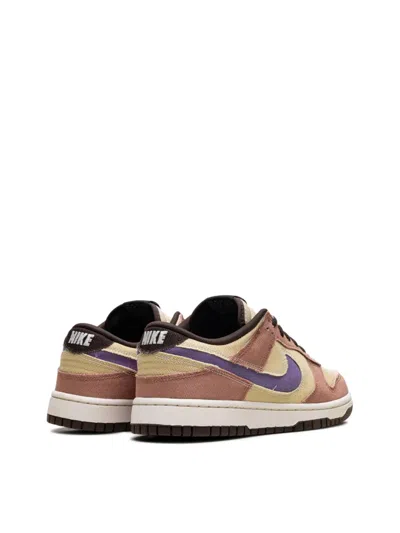 Nike Dunk Low Se Basketball Sneaker In Brown