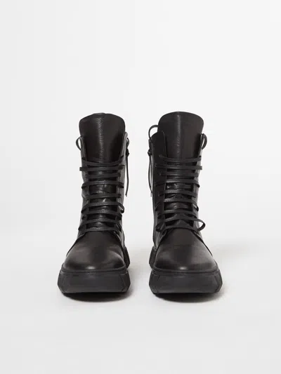 Puro Speedy Return Leather Ankle Boot In Black