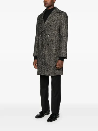 Tagliatore Long Sleeve Coat Notched Lapels Pockets In Green