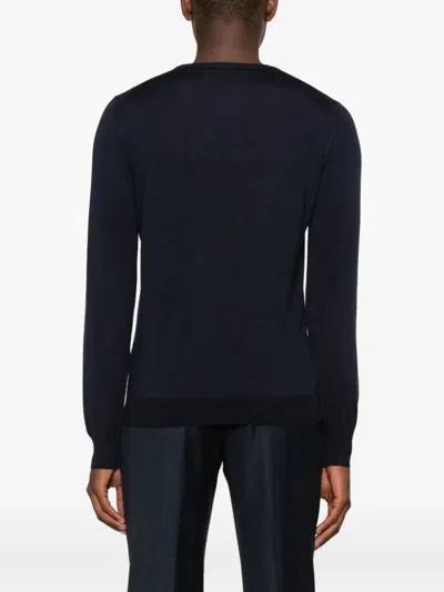 Tagliatore Fitted Crew Neck Long Sleeve Pullover In Black