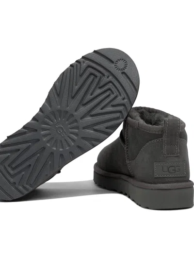 Ugg Stivale Classic Ultra Mini In Gray