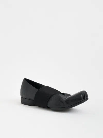 Uma Wang Leather Strap Ballerina In Black