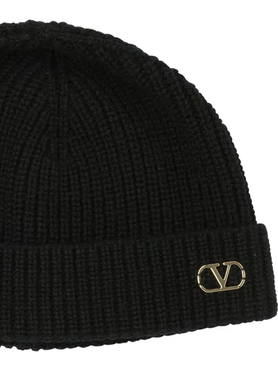 Valentino Garavani Cashmere Ribbed Texture Beanie With Turn-up Brim In Black