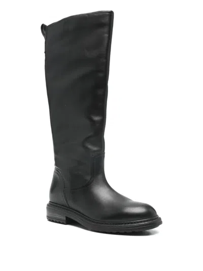 Carmens Zipped Boots In Black