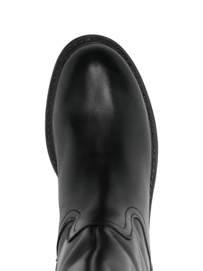 Carmens Zipped Boots In Black