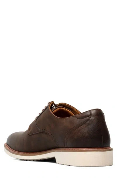 Stacy Adams Vinson Plain Toe Derby In Brown