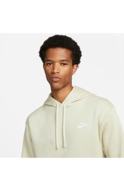 Nike Sportswear Club Hoodie In White