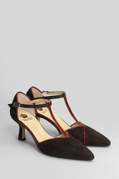 L'arianna Pumps In Black